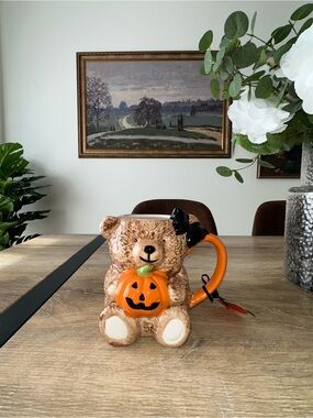 Creepy Critters Halloween Teddy Bear Pumpkin Ceramic Mug NWT